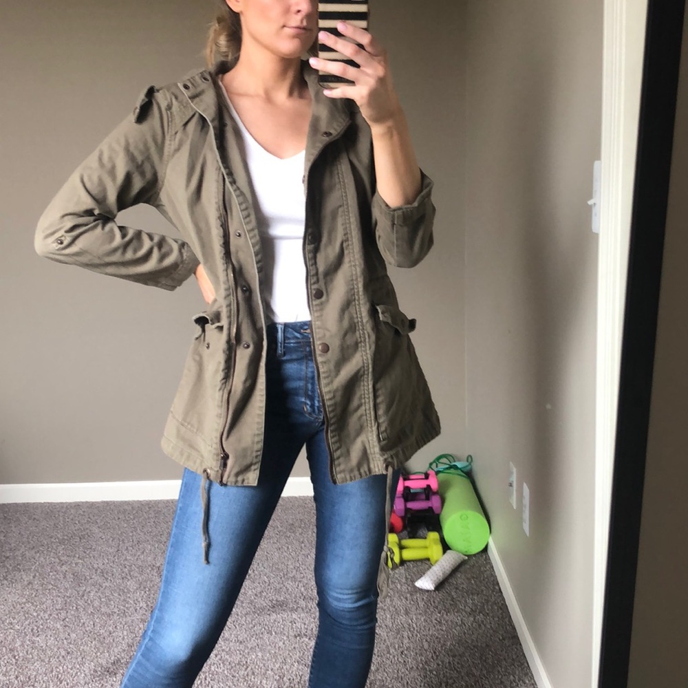 Military style utility jacket